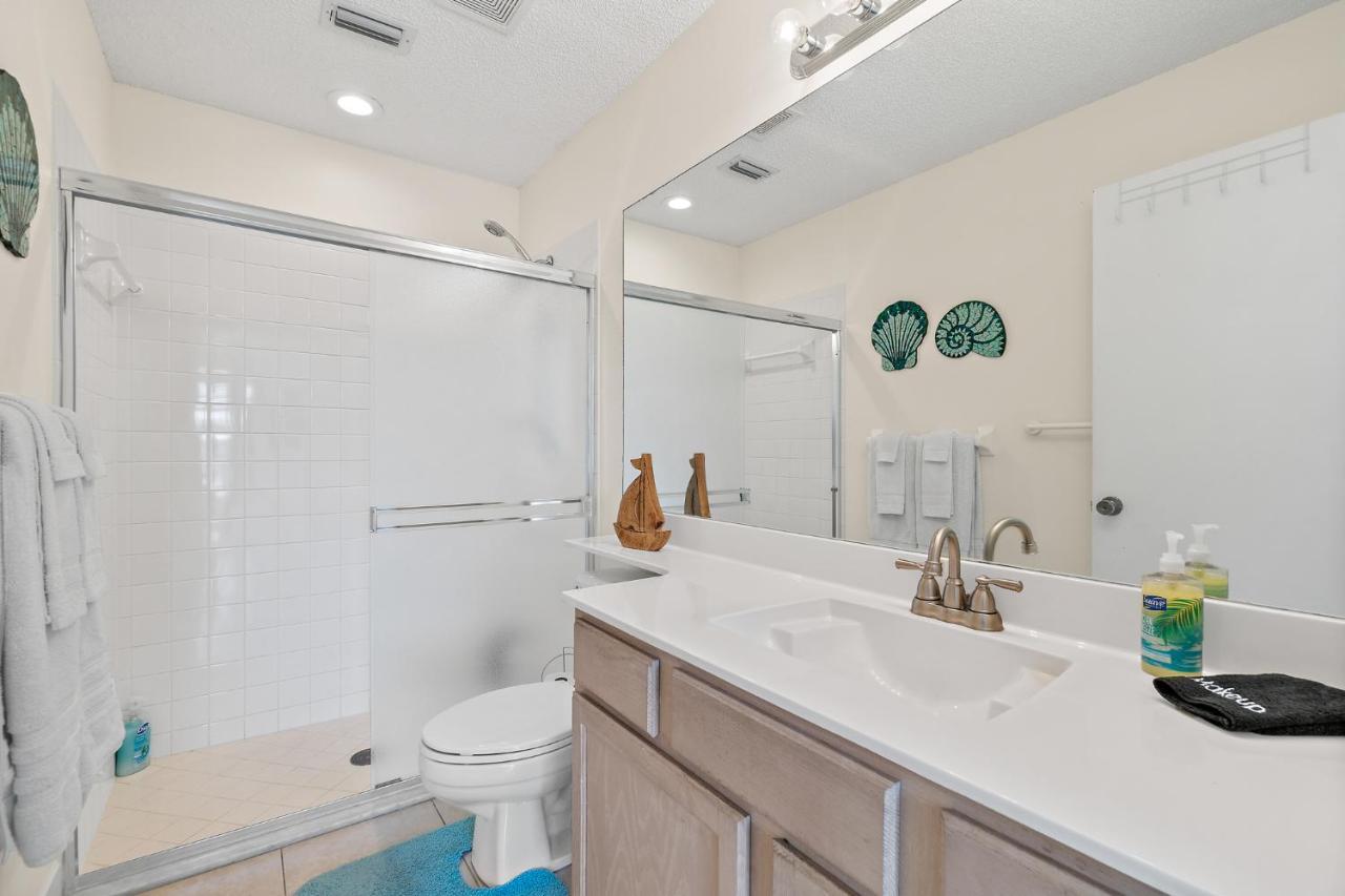 Oceanview Haven - 2Br Beach Townhome With Patio, Shared Heated Pool Steps From Paradise Beach Park! Melbourne Extérieur photo