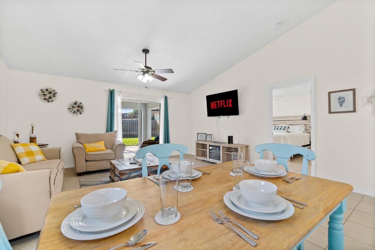 Oceanview Haven - 2Br Beach Townhome With Patio, Shared Heated Pool Steps From Paradise Beach Park! Melbourne Extérieur photo